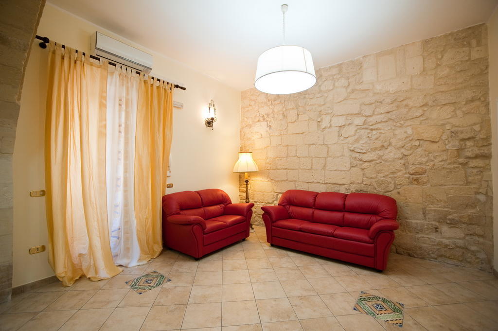 Le Antiche Mura Lecce Bagian luar foto